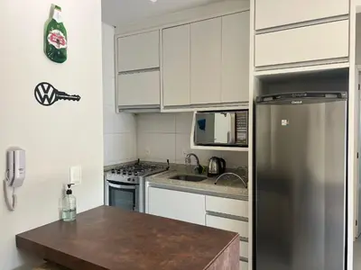 A cozinha ou kitchenette de Lindo! Apto na praia de Palmas! YR02I
