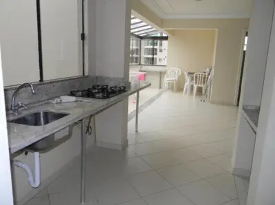 A cozinha ou kitchenette de Cobertura de 475 m