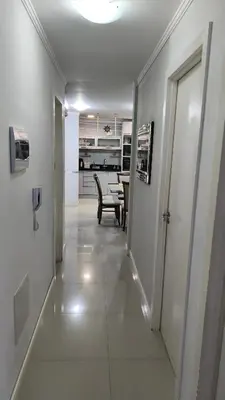 A cozinha ou kitchenette de Linda Cobertura Bombinhas - perto PRAIA- AR Condicionado em todos ambientes Churrasqueira - Comporta 10 pessoas