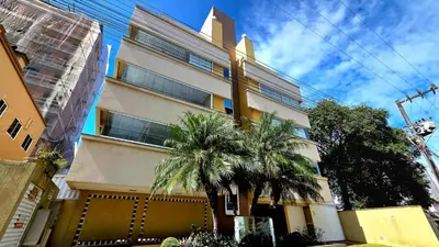 O edifício onde o apartamento está situado