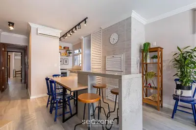 A cozinha ou kitchenette de Apto c/ varanda e churrasq. a 30m do Mar RDM0101