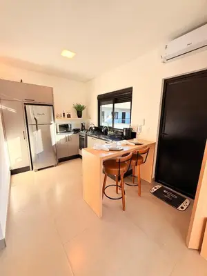 A cozinha ou kitchenette de Studio Luxo • Serra BC & Itapema