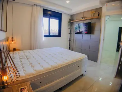 Uma cama ou camas num quarto em Linda cobertura duplex na Praia do Mariscal!
