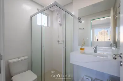Uma casa de banho em Apartamentos a 400m da Praia em Itapema - CARA