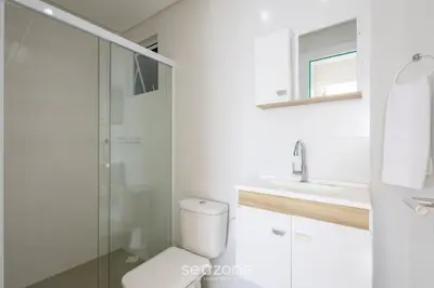 Uma casa de banho em Apartamentos a 400m da Praia em Itapema - CARA