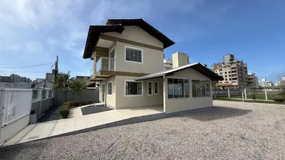 O edifício onde a casa de férias está situado
