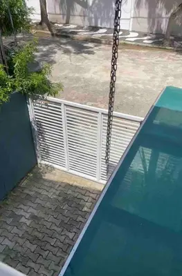 Comodidades para jogar ténis e squash em Residencial Vida na Praia APTO 01 ou nas proximidades