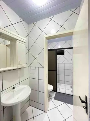 Uma casa de banho em Residencial Vida na Praia APTO 01