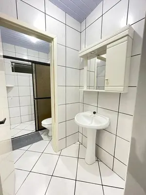 Uma casa de banho em Apt 02 Vida na Praia com Piscina-200m do Mar