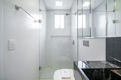 Uma casa de banho em Achei Itapema • Sunwell Palace Residencial, R.323