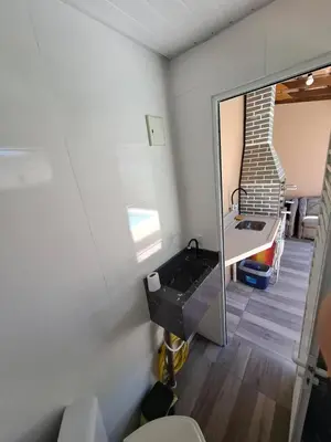 A planta de Casa Privativa - Pisicna, AR, Wifi, 2 quartos, 2 Banheiros, Garagem - Porto Belo, Perequê