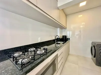 A cozinha ou kitchenette de Achei Itapema • Novara Residencial, Perequê PB/SC