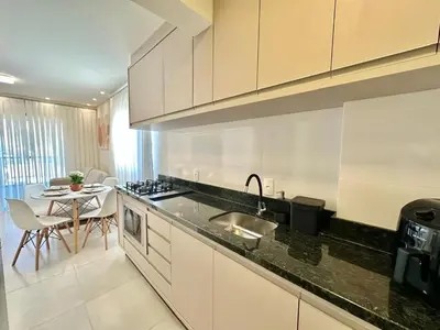 A cozinha ou kitchenette de Achei Itapema • Novara Residencial, Perequê PB/SC