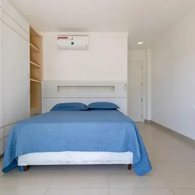 Amplo Apartamento a 100m da Praia de Bombas