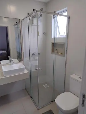 Uma casa de banho em Apartamento de luxo em Meia Praia