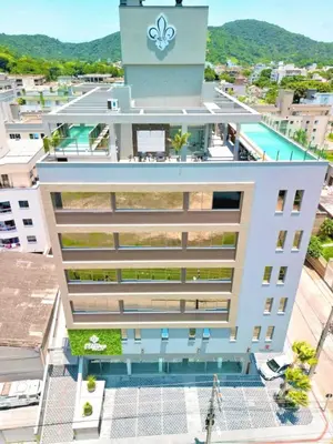 A piscina em ou perto de Luxo e conforto perto do mar
