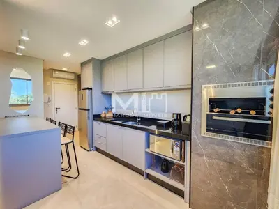 A cozinha ou kitchenette de Luxo e conforto perto do mar