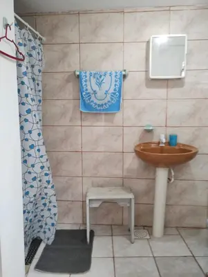 Uma casa de banho em casa da vovó