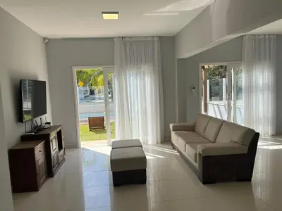 Uma televisão e/ou sistema de entretenimento em Casa Amendoeira a 200m da Praia de Mariscal