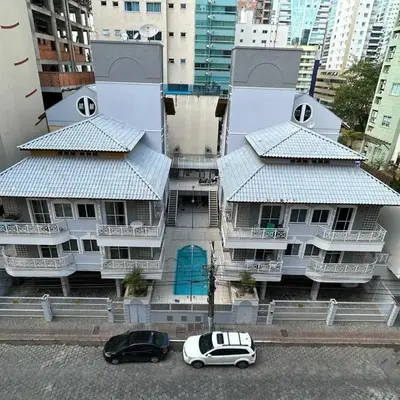 Clube do Mar-Rua 224 Itapema Meia Praia Apt 104 B
