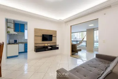 A cozinha ou kitchenette de Apto c/ varanda e churrasq. a 290m do mar CAU0199