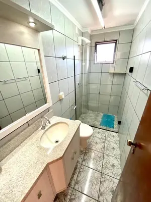 Uma casa de banho em Apartamento Verão no centro de Itapema
