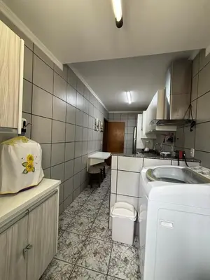 A cozinha ou kitchenette de Apartamento Verão no centro de Itapema