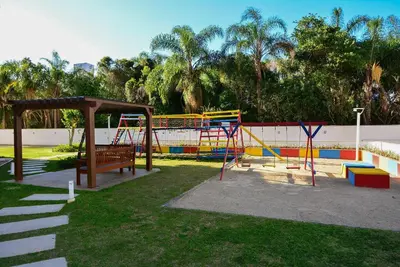 A área de jogos para crianças em Encanto de Palmas a Poucos Passos do Mar - GCR009
