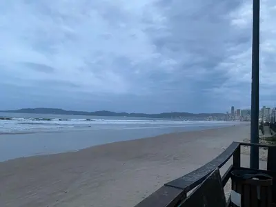A planta de Apartamento Frente Mar Itapema, Santa Catarina