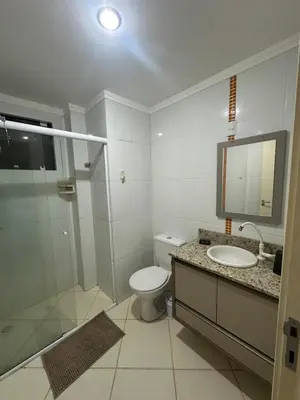 Uma casa de banho em Sol de bombinhas