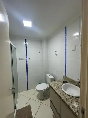 Uma casa de banho em Sol de bombinhas