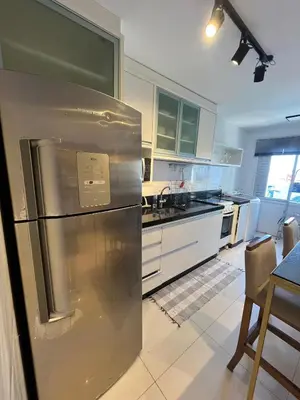 A cozinha ou kitchenette de apartamento quadra mar rua 4100