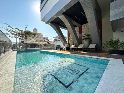 A planta de Lindo apto com piscina em Bombas / SC