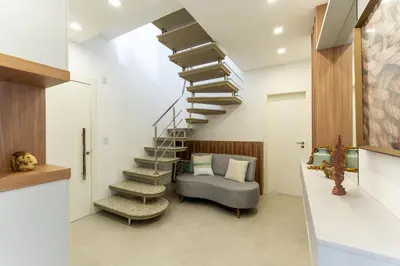 A planta de Apartamento 2 dormitórios com piscina Bombas / SC