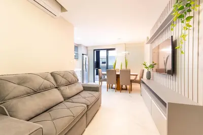 A planta de Excelente apartamento em Bombas com piscina