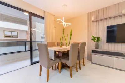 A planta de Excelente apartamento em Bombas com piscina