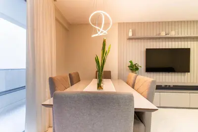 A planta de Excelente apartamento em Bombas com piscina