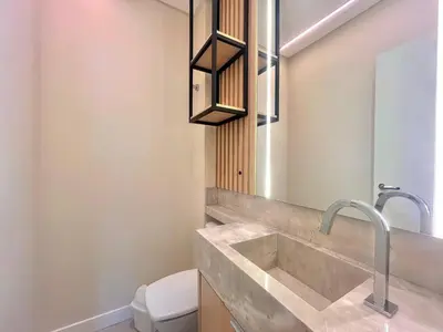 A planta de Excelente apartamento em Bombas