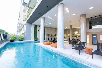 A planta de Apartamento 2 suítes com piscina em Canto Grande / Bombinhas SC