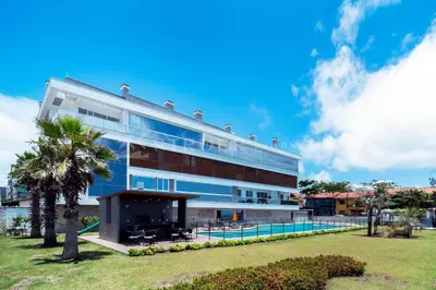 A piscina em ou perto de Solar do Atlântico 214 – Beira Mar em Bombas