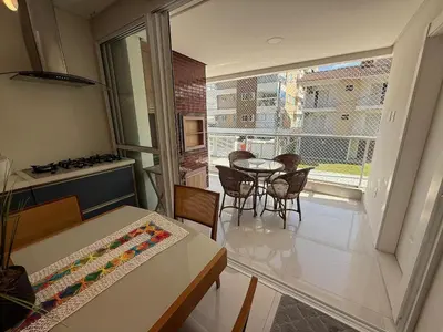 A planta de Cód 189 - Apartamento completo à 100 m da praia