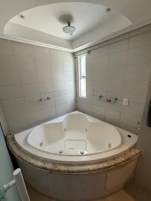 Uma casa de banho em Penthouse na Av Atlântica with Sea Front and Spa