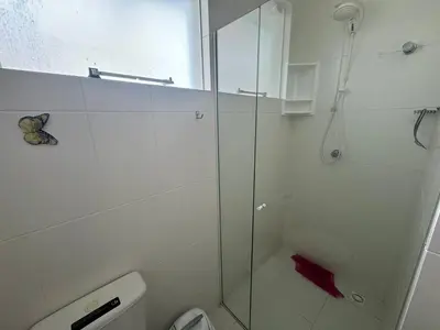 Uma casa de banho em Apartamento confortável para família 2