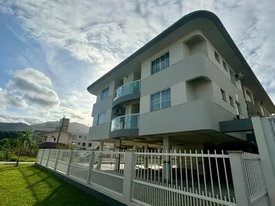 O edifício onde o apartamento está situado