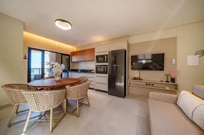 A planta de Canto da Amoreira 203 - Apartamento Duplex - Vista para o Mar - Canto Grande - Bombinhas