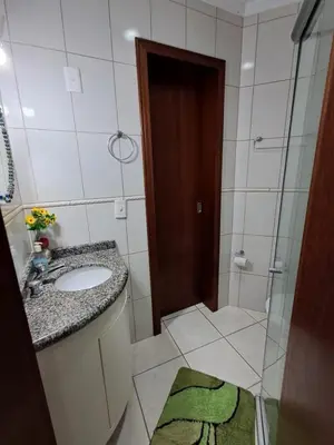 Uma casa de banho em Apto 3 Suítes Quadra Mar Itapema SC