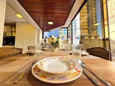 A planta de Apt 4 Quartos com Ar Condicionado 130m da Praia