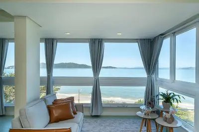 A planta de B300 - Casa Beira Mar com piscina Privativa