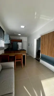 A cozinha ou kitchenette de apto dapraia 401