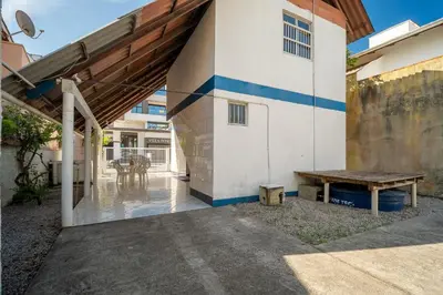 O edifício onde a casa de férias está situado